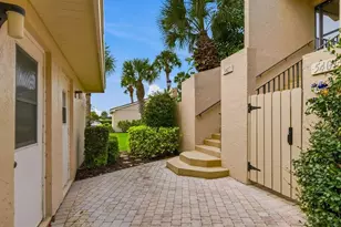 5403 Fox Hollow Dr, Naples, FL 34104 - Photo 3