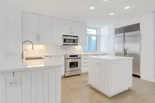 9415 Gulf Shore Dr, Naples, FL 34108 - Photo 5