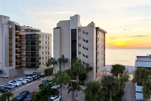 9415 Gulf Shore Dr, Naples, FL 34108 - Photo 23