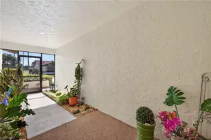 303 Reynolds Ct, Naples, FL 34112 - Photo 3