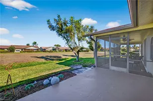 303 Reynolds Ct, Naples, FL 34112 - Photo 27