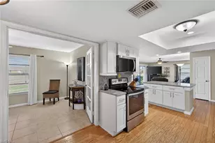 303 Reynolds Ct, Naples, FL 34112 - Photo 11