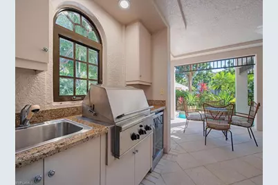 597 4th Ave S #2, Naples, FL 34102 - Photo 3