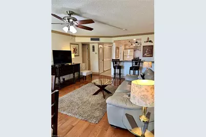 190 Turtle Lake Ct #202, Naples, FL 34105 - Photo 3