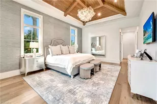 330 Broad Ave N, Naples, FL 34102 - Photo 17