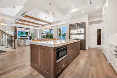 330 Broad Ave N, Naples, FL 34102 - Photo 13