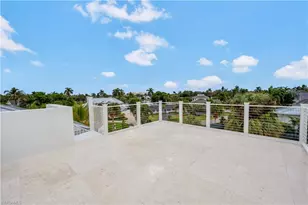 330 Broad Ave N, Naples, FL 34102 - Photo 49
