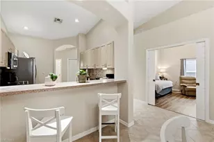 6242 Mandalay Cir, Naples, FL 34112 - Photo 5