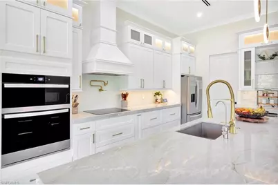 2546 4th St NW, Naples, FL 34120 - Photo 11