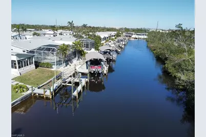 17611 Canal Cove Ct, Fort Myers Beach, FL 33931 - Photo 9