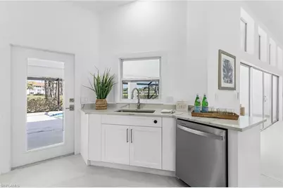 4618 Ashton Ct, Naples, FL 34112 - Photo 13