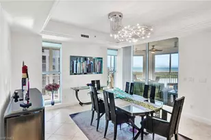 285 Grande Way, Naples, FL 34110 - Photo 9