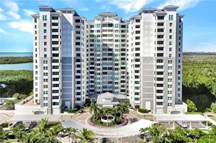 285 Grande Way, Naples, FL 34110 - Photo 3