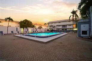 1100 8th Ave S, Naples, FL 34102 - Photo 39