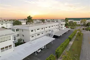 1100 8th Ave S, Naples, FL 34102 - Photo 45