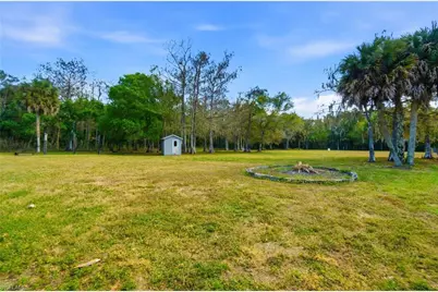 5860 Dogwood Way, Naples, FL 34116 - Photo 17