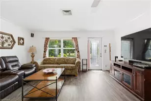 27101/111 Orange Ct Dr, Bonita Springs, FL 34135 - Photo 7