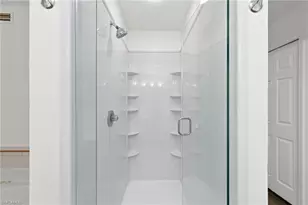 27101/111 Orange Ct Dr, Bonita Springs, FL 34135 - Photo 19