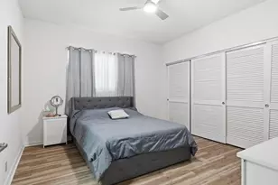 1833 Courtyard Way, Naples, FL 34112 - Photo 9