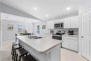 1819 NE 6th Ave, Cape Coral, FL 33909 - Photo 13