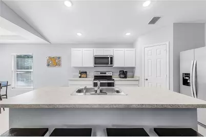 1819 NE 6th Ave, Cape Coral, FL 33909 - Photo 11