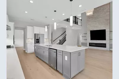 20060 Hartford Blvd, Estero, FL 33928 - Photo 17