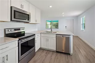 807 106th Ave N, Naples, FL 34108 - Photo 17