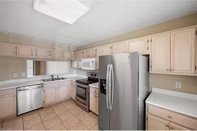 7784 Emerald Cir #O-203, Naples, FL 34109 - Photo 17