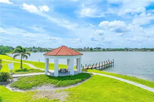 7784 Emerald Cir, Naples, FL 34109 - Photo 37