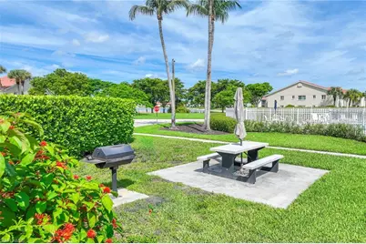 7784 Emerald Cir #O-203, Naples, FL 34109 - Photo 31