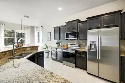 10542 Yorkstone Dr, Bonita Springs, FL 34135 - Photo 3