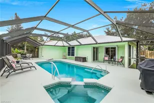 45 Wickliffe Dr, Naples, FL 34110 - Photo 23