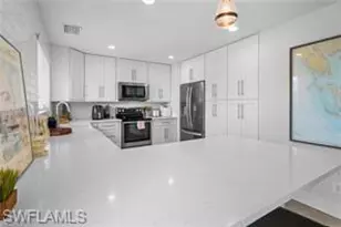 474 Lake Murex Cir, Sanibel, FL 33957 - Photo 9