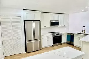 388 Belina Dr, Naples, FL 34104 - Photo 5