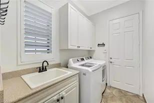 3565 Beaufort Ct, Naples, FL 34119 - Photo 15