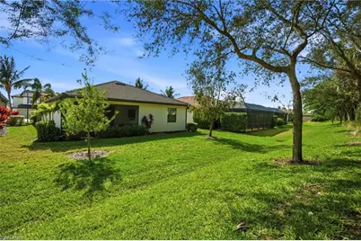 9216 Woodhurst Dr, Naples, FL 34120 - Photo 37