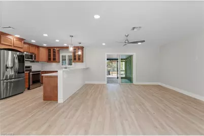 54 Liberty Ln, Naples, FL 34112 - Photo 5