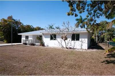 54 Liberty Ln, Naples, FL 34112 - Photo 3