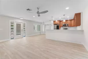 54 Liberty Ln, Naples, FL 34112 - Photo 7