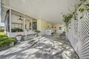 26257 Queen Mary Ln, Bonita Springs, FL 34135 - Photo 7