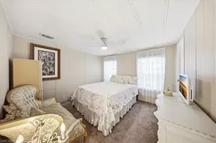 26257 Queen Mary Ln, Bonita Springs, FL 34135 - Photo 21