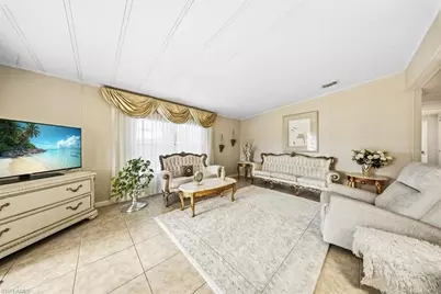 26257 Queen Mary Ln, Bonita Springs, FL 34135 - Photo 33