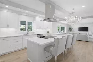 7395 Stonegate Dr, Naples, FL 34109 - Photo 7