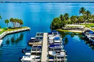 14610 Laguna Dr, Fort Myers, FL 33908 - Photo 47