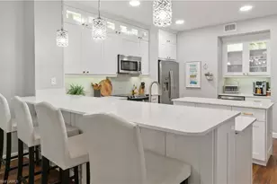 10020 Heather Ln, Naples, FL 34119 - Photo 7