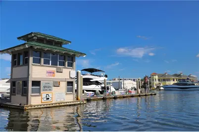 891 10th St S, Naples, FL 34102 - Photo 9