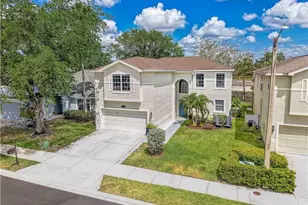 69 Burnt Pine Dr, Naples, FL 34119 - Photo 1