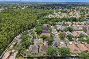 69 Burnt Pine Dr, Naples, FL 34119 - Photo 43