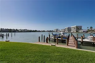 222 Harbour Dr, Naples, FL 34103 - Photo 19