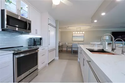 222 Harbour Dr #103, Naples, FL 34103 - Photo 7